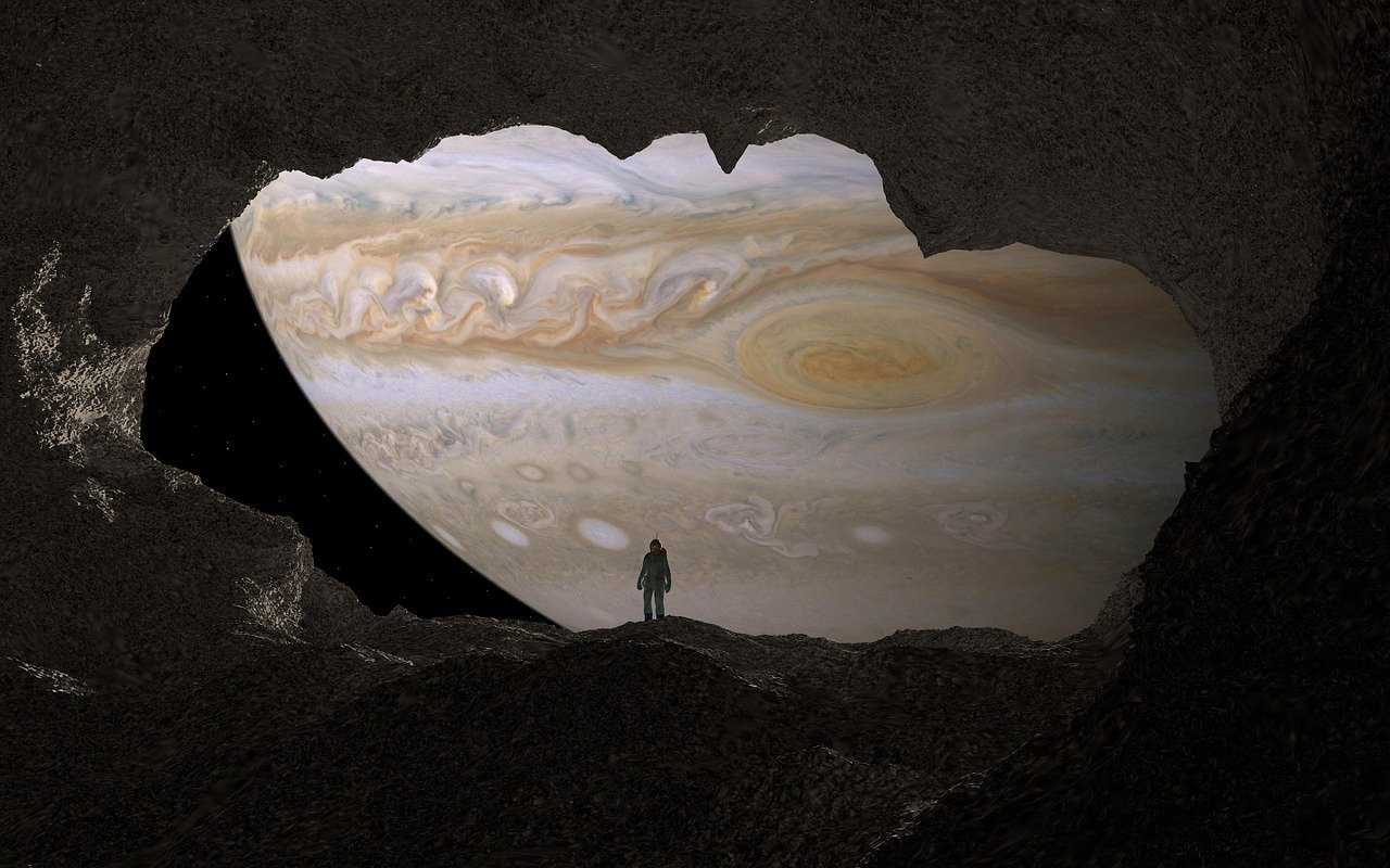 cave, jupiter, astronaut-912219.jpg